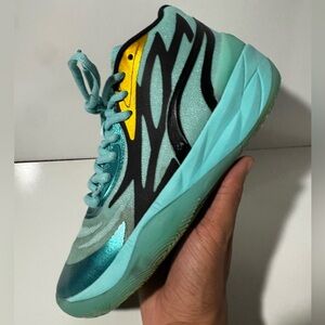 PUMA LaMelo Ball MB.02 “Honeycomb” Size 7.5